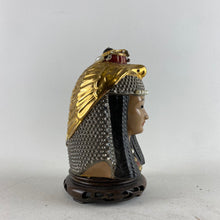 Charger l&#39;image dans la galerie, Buste de Cleopatra
