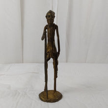 Charger l&#39;image dans la galerie, Personnage African en bronze
