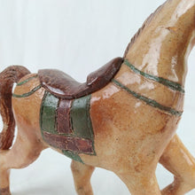 Charger l&#39;image dans la galerie, Sculpture de Cheval en argile
