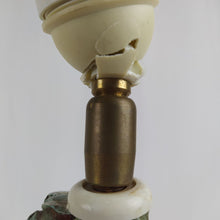 Charger l&#39;image dans la galerie, Lampe avec chapeau
