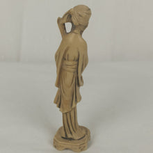 Charger l&#39;image dans la galerie, Statue homme chinois avec épée
