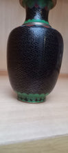 Charger l&#39;image dans la galerie, Vase asiatique émail cloisonné
